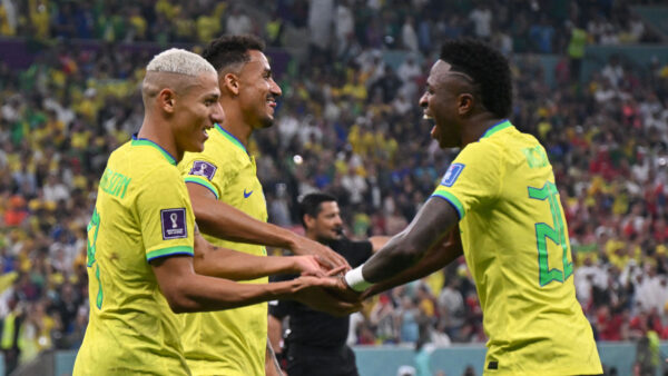 Het licht van Neymar werd beroofd en hij loste zijn tegenstander in 10 minuten op